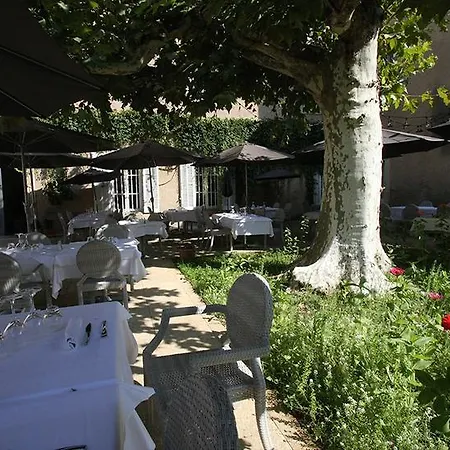 Penzion Le Vieux Four Mouries